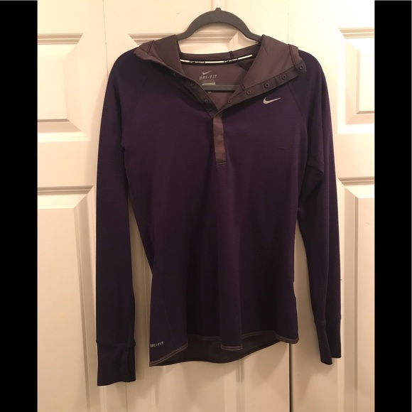 Dry fit Nike running shirt - Picture 1 of 3